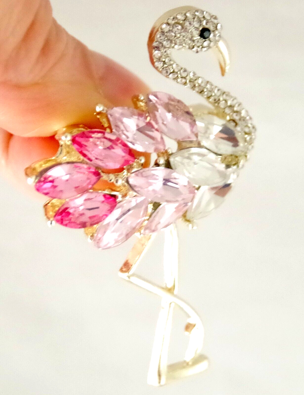 2 1/8″ NEW MARQUISE CRYSTAL RHINESTONE & GOLD TONE PINK FLAMINGO BIRD BROOCH PIN
