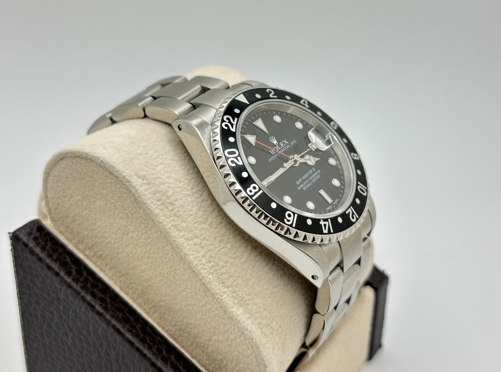 Rolex GMT-Master II 16710 Black Stainless Steel Box Paper 40mm 2003