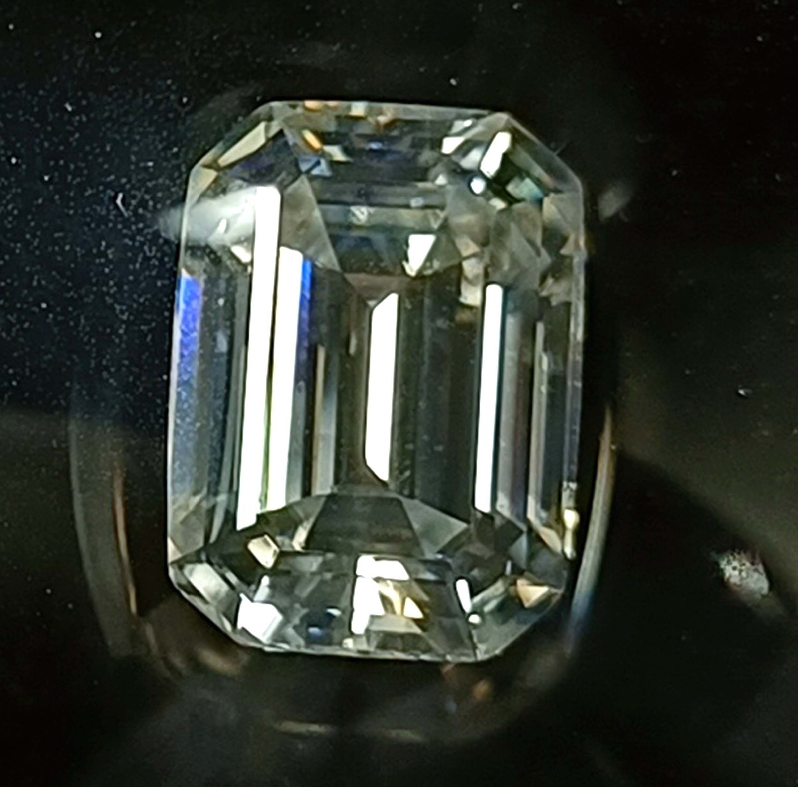 VSSI White Diamond ‘D’ Color 2.4 Ct VVS1 Loose Emerald Cut IGL Loose Gems 5AJU