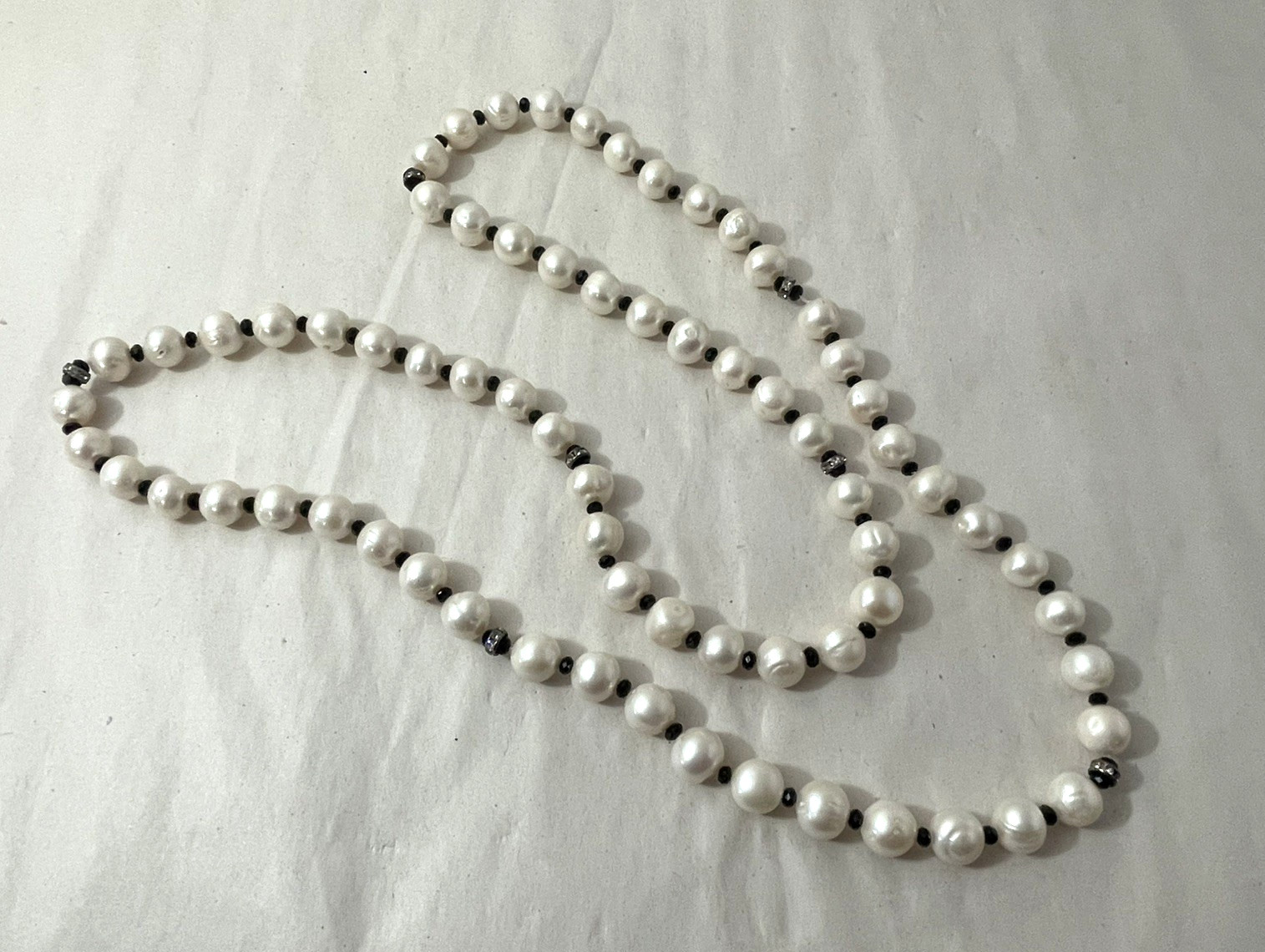 Long 36″ Freshwater Pearl Necklace Black Spacer Beads Statement Strand 132g
