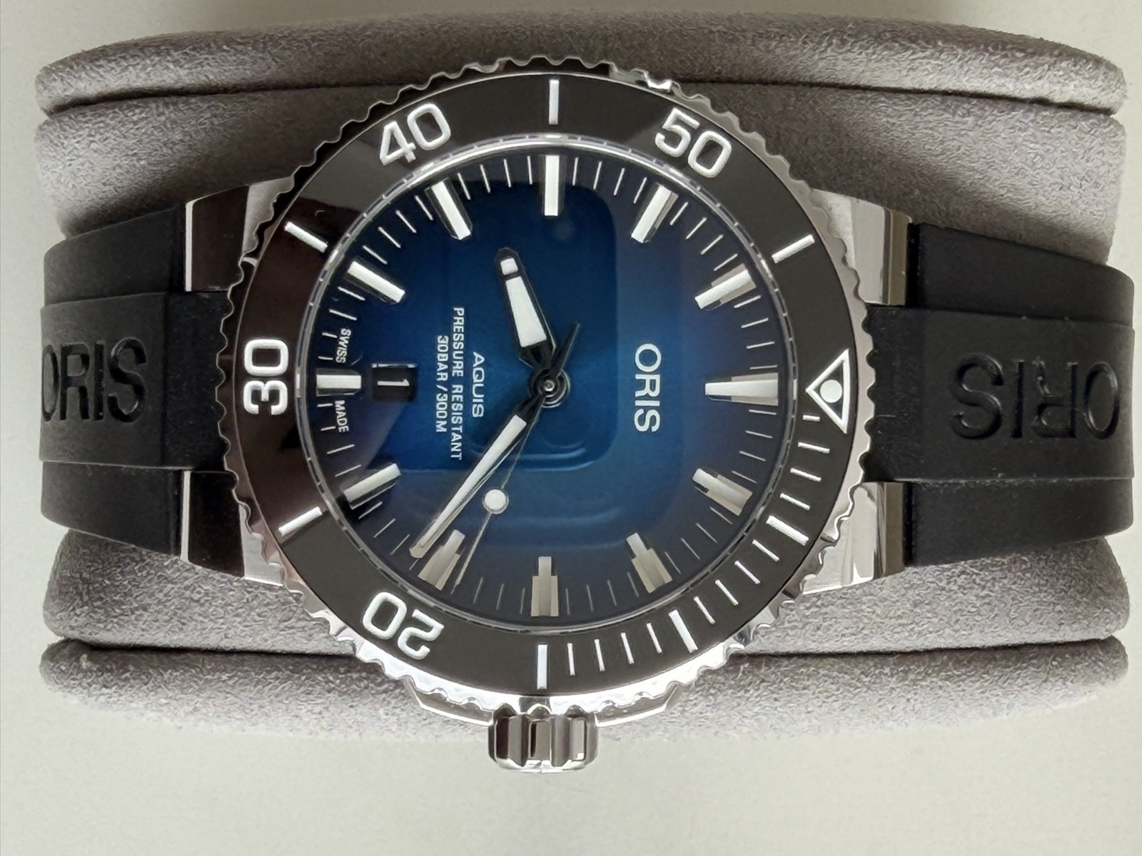 Oris Aquis Watch Special Edition Clipperton Model. Excellent Condition