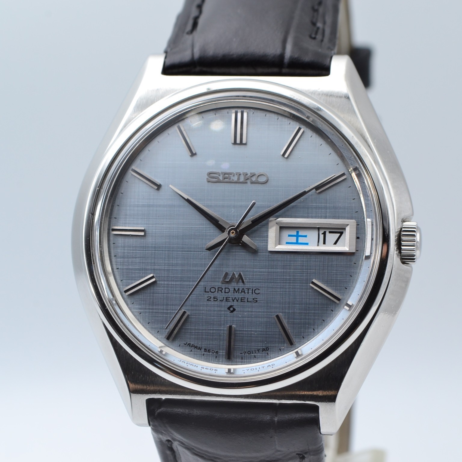 Vintage 1979 SEIKO LORD MATIC 5606-7010 blue / OH, Serviced