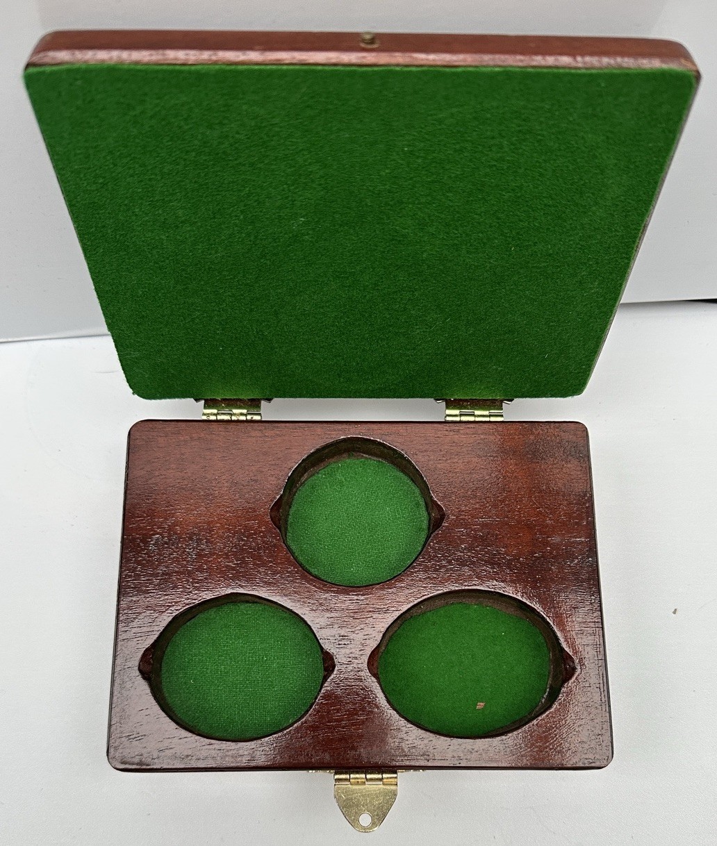Vintage Pocket watch display case – Holder for 6 pocket watches – 16cm x 12cm