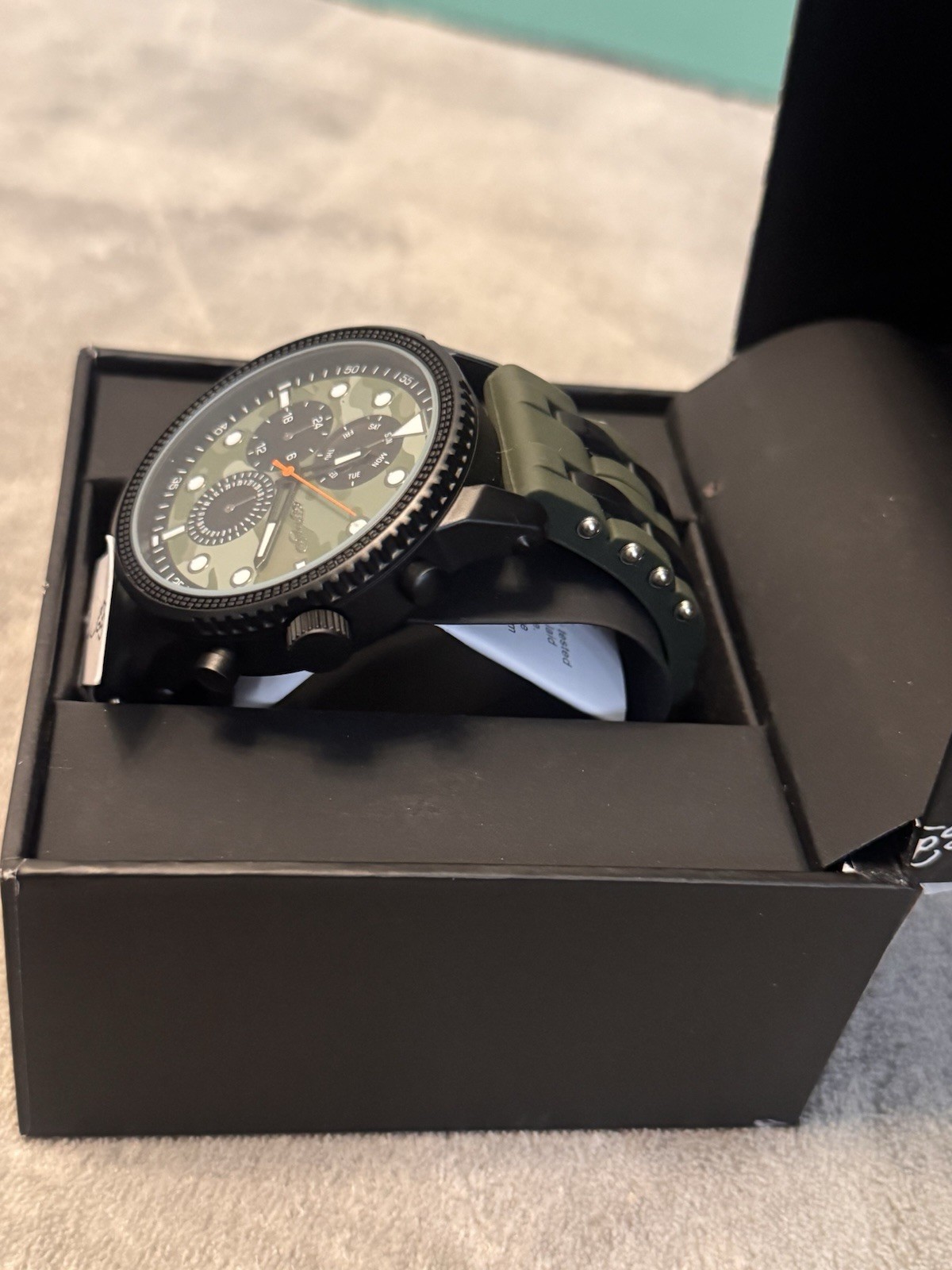 Ed Hardy Men’s Quartz Chronograph 24-Hour 44-47.9mm Camo Dial Green Strap w/ Box