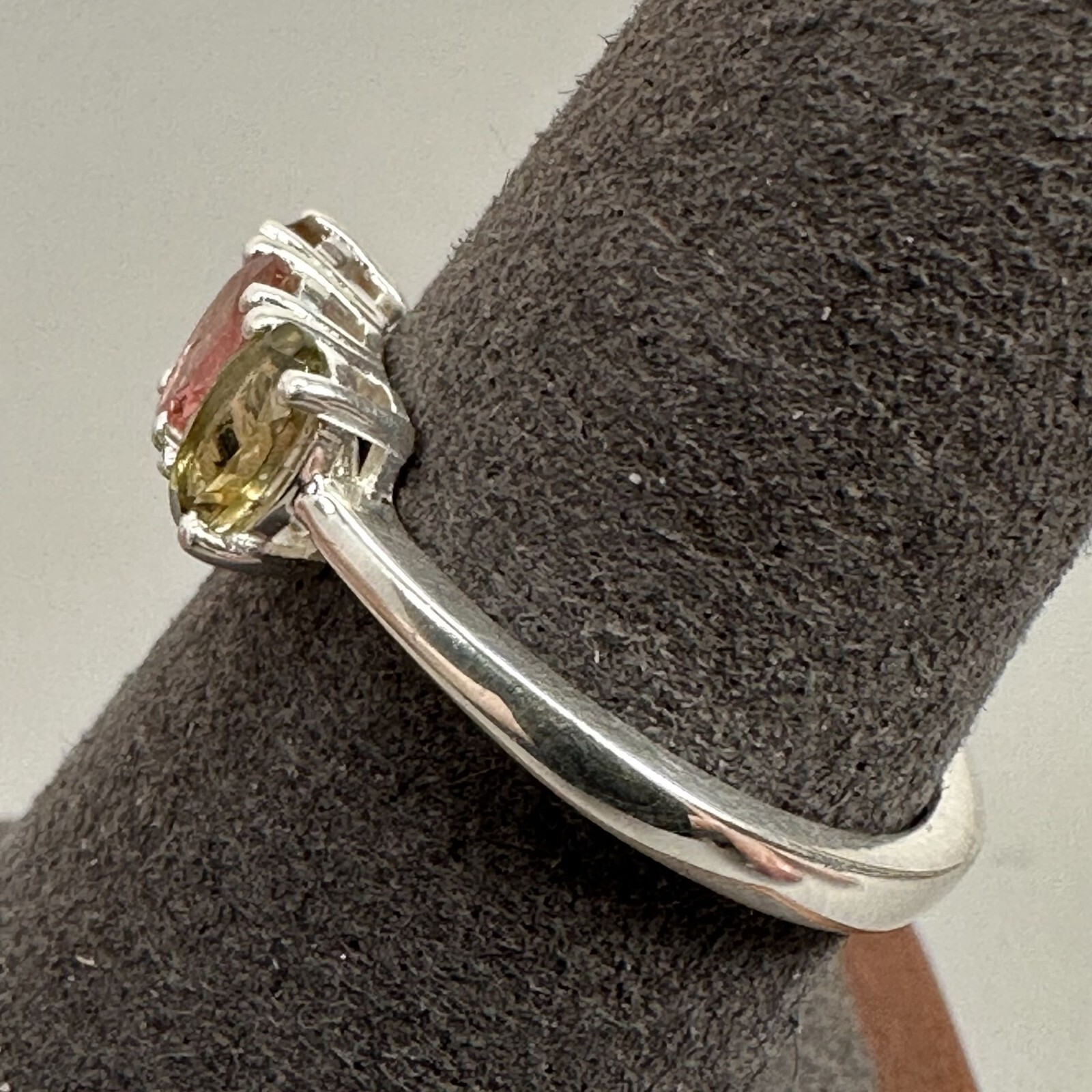Lovely D’Joy Three-stone Tourmaline Ring 925 Sterling Silver – Size 8, 2.56g
