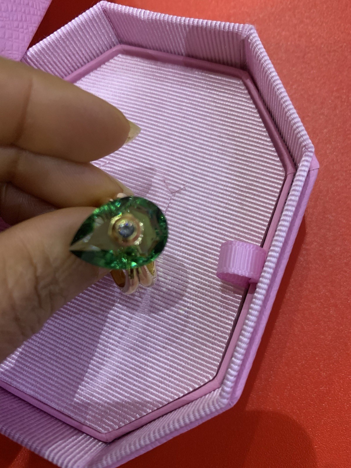 Swarovski Numina Ring Green Pear cut Crystal Gold Tone Plated size 58 new💕❤️