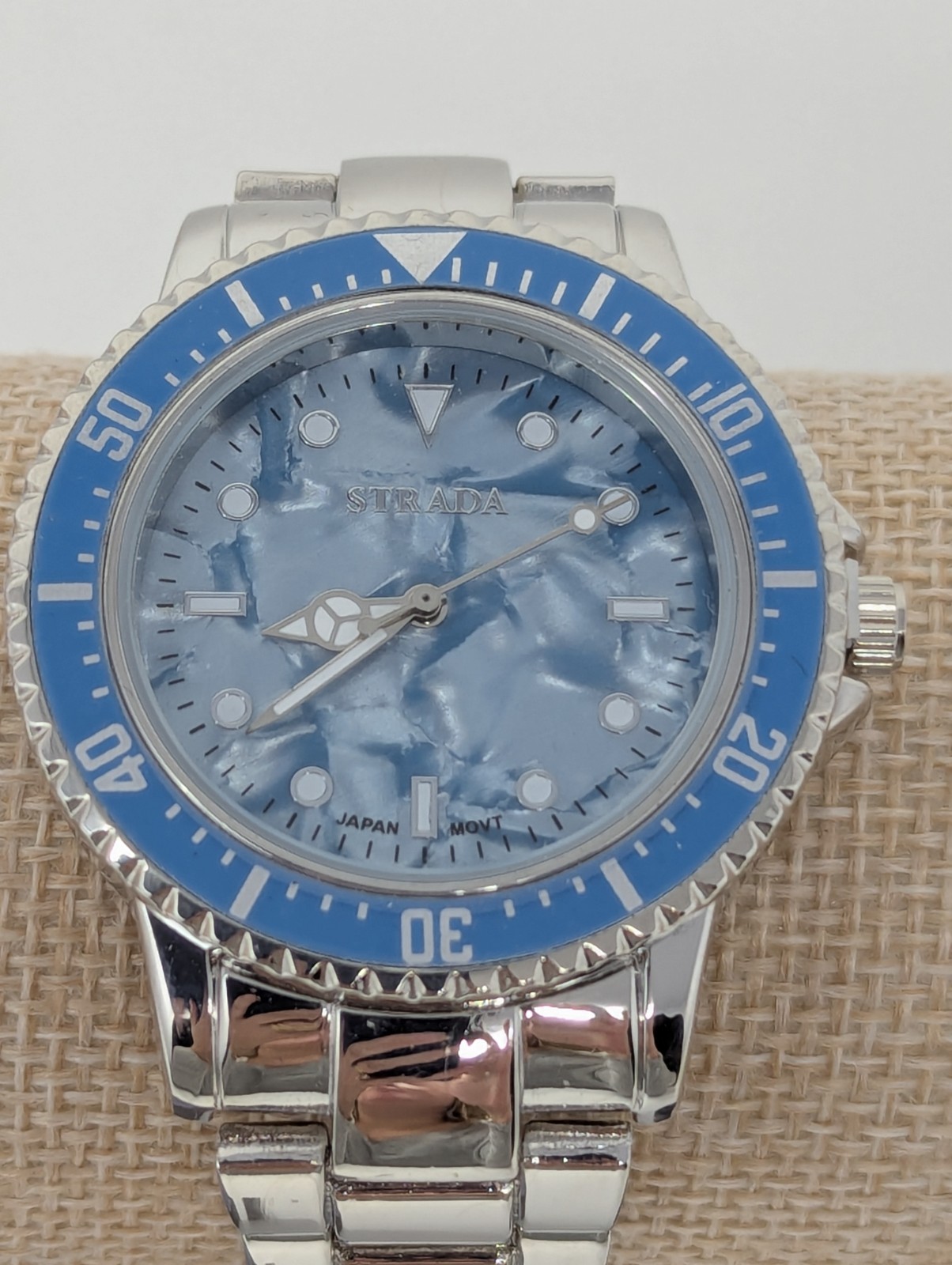 New Strada Women’s Blue Diver Style Watch Silver Tone Japan Movt New Battery