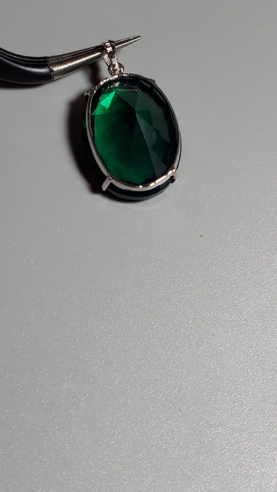 7.83 CT LAB CREATED EMERALD 10KT SOLID WHITE GOLD PENDANT 13MM X 18MM
