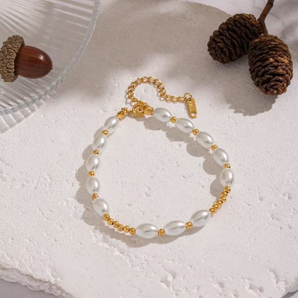Woman 18K Gold Plated Simulated Pearl Beaded Bangle Bracelet Anti-tarnish 9.5in