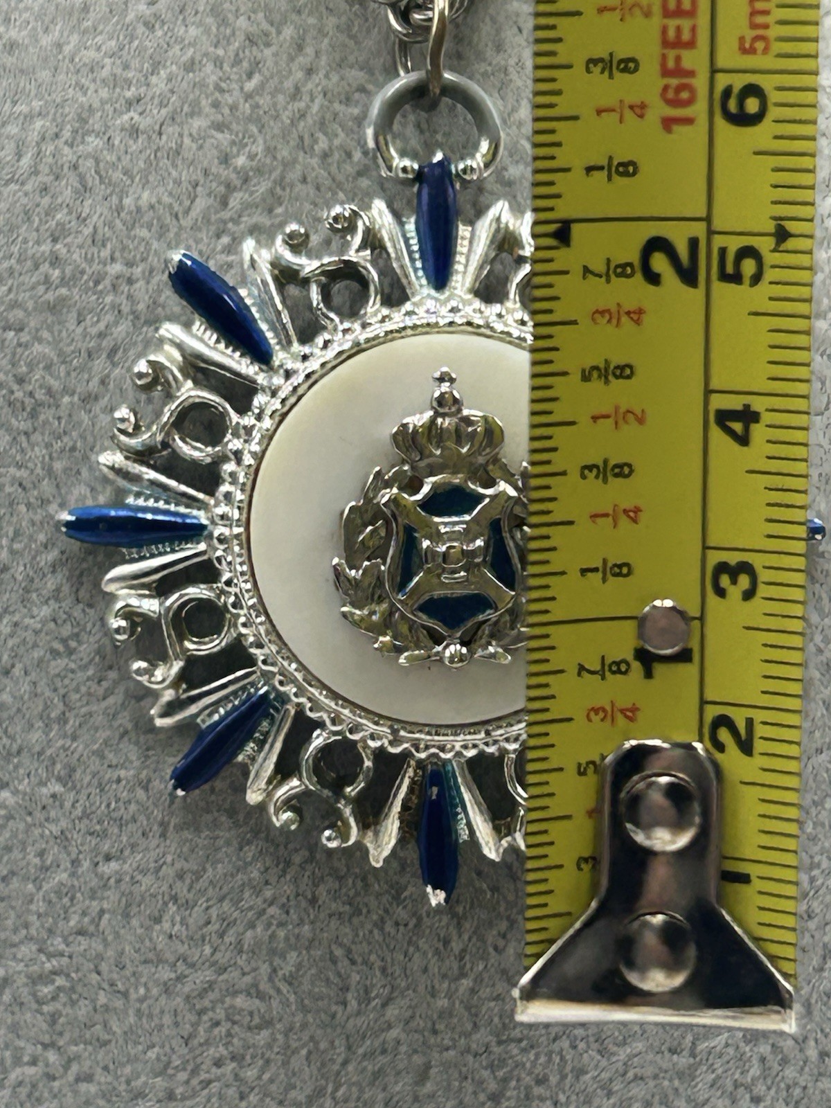 Vintage Queen Elizabeth Crown Jewels Cobalt Blue Coat Of Arms Necklace 16”