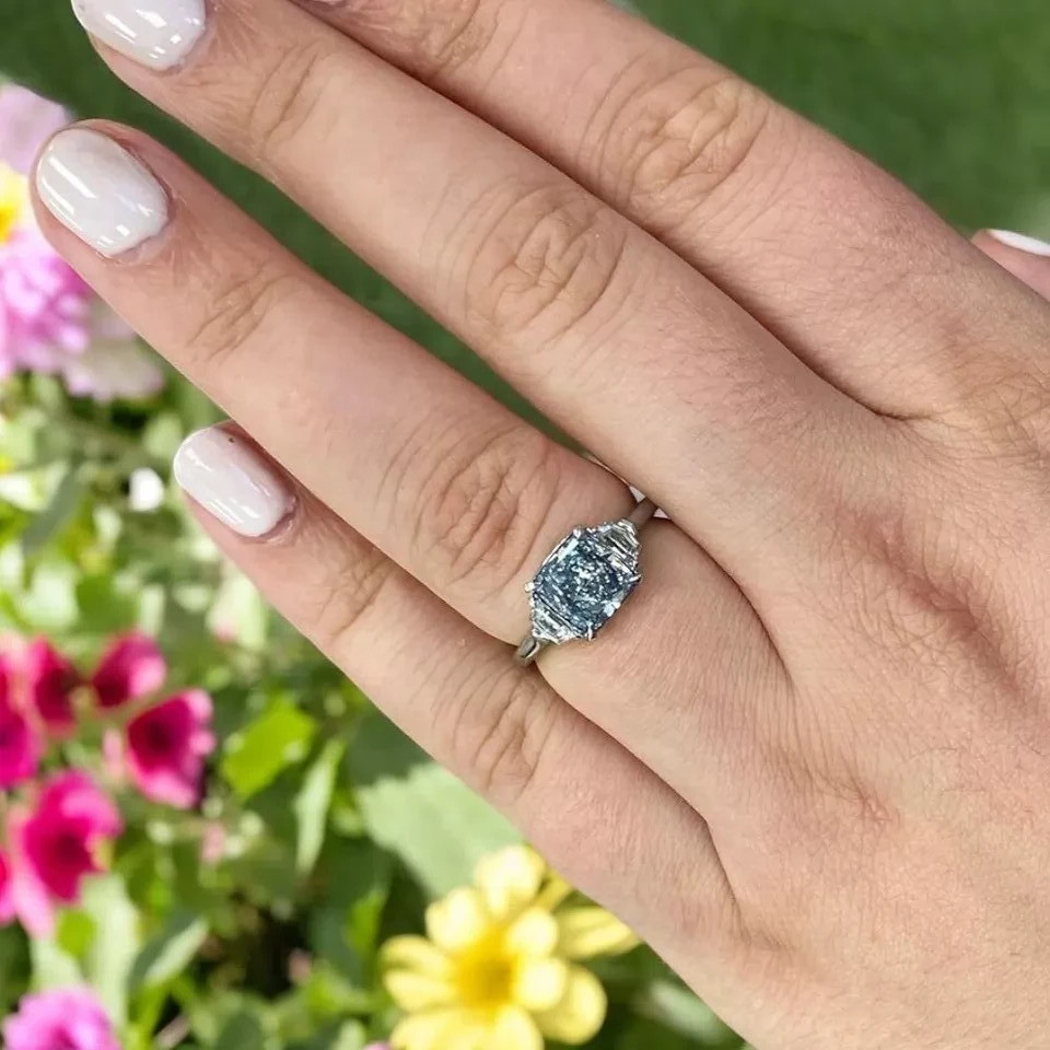 IGI Lab Grown Fancy Vivid Blue Diamond Ring 4.30 Ct Cushion Cut in 950 Platinum