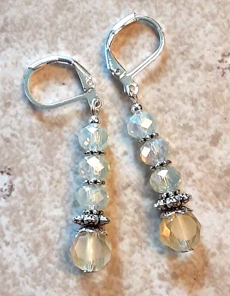 CLOUDY CHAMPAGNE FROSTED crystal earring SP LEVERBACK handcrafted #300-1