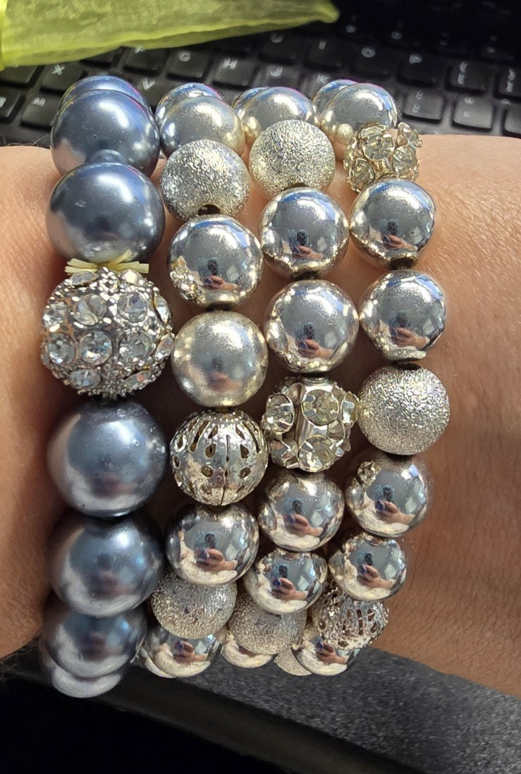 Lot Beaded Stretch Stackable Bracelets Silver Gray Clear Round Rhinestone