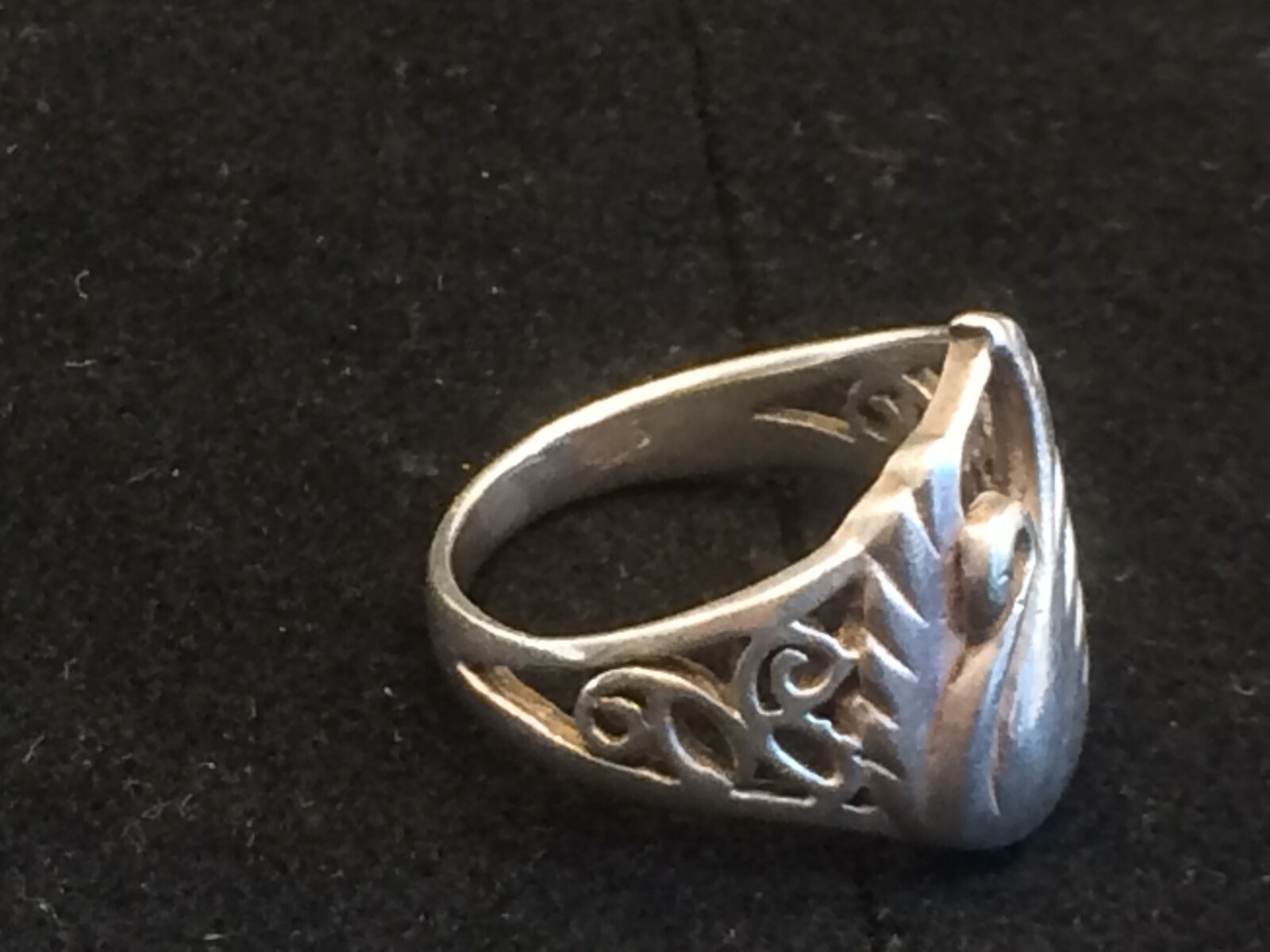 Cute Silver Swan Ring 925 Hallmarked Silver 4.6g 19mm Inner Breakthrough Colour