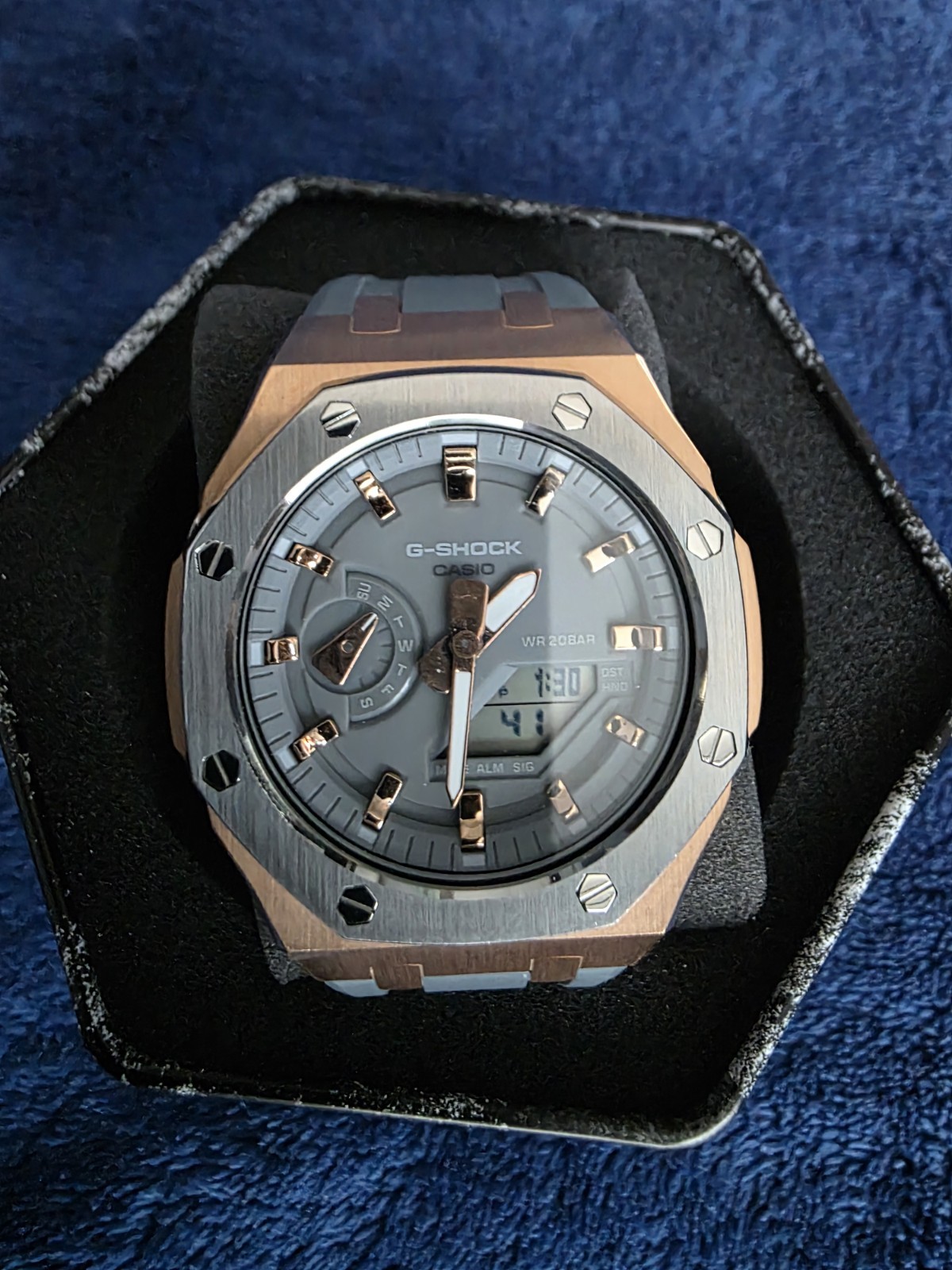 Custom Casioak Casio GA2110-ET G-Shock Gray Rose Gold Watch