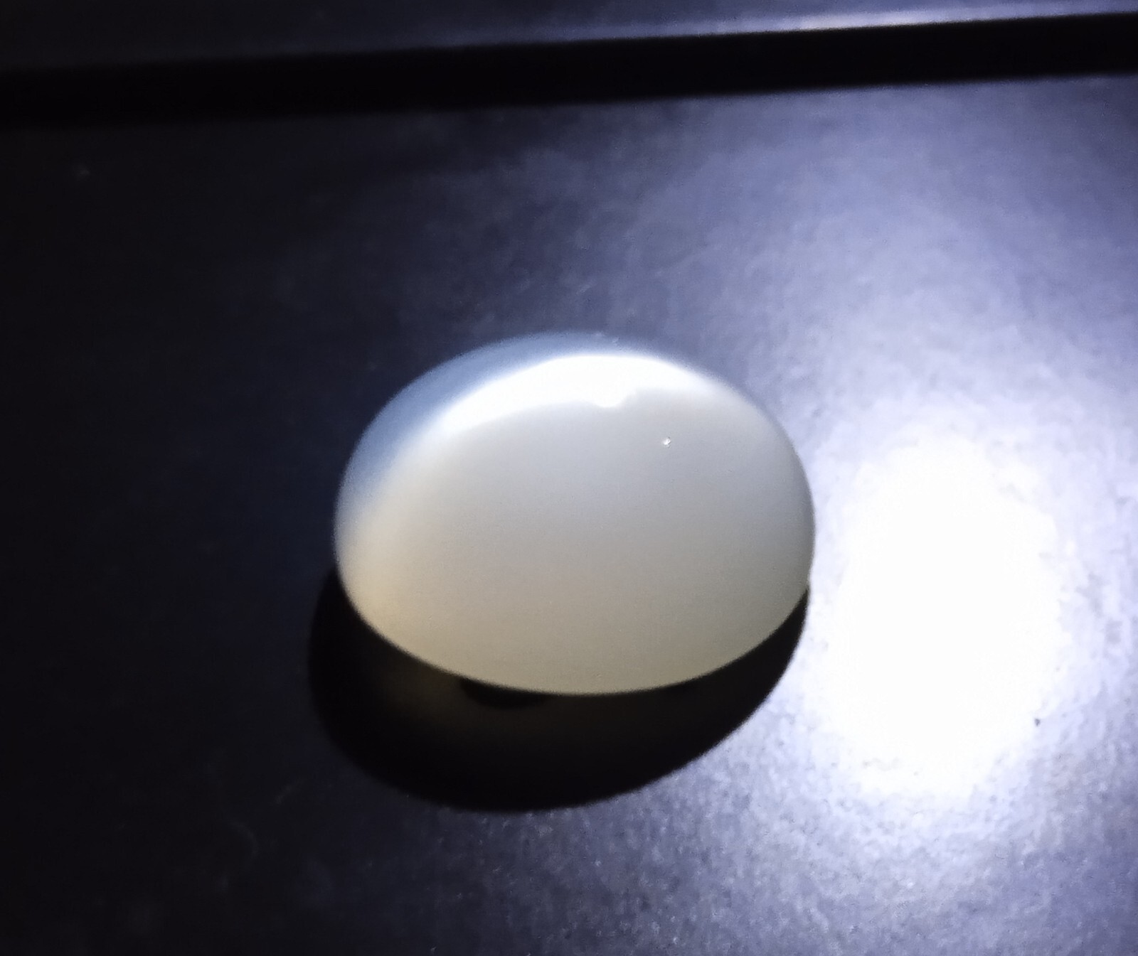 21 Carat 19.1x14x10.8 MM Natural Top Quality Off White Moonstone Oval Gemstone