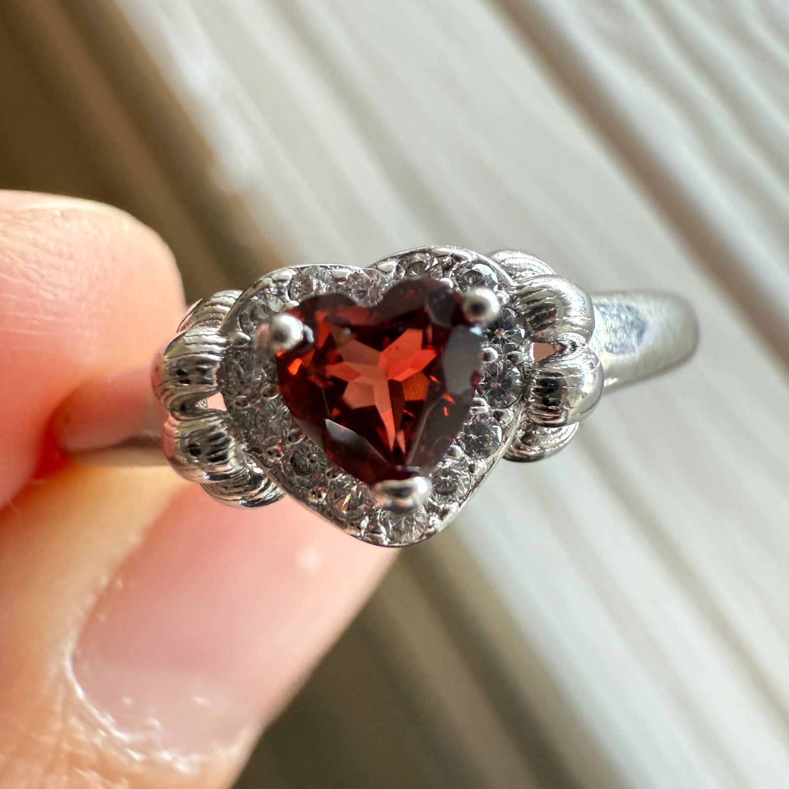 925 Sterling Silver Ring 4mm Heart Natural Rhodolite Garnet Gemstone Zircon Gift