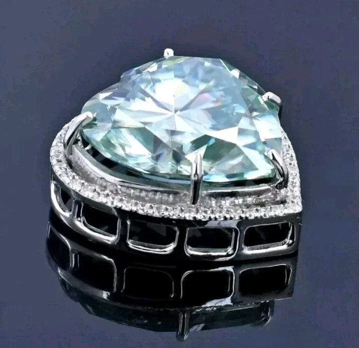 20.00 Ct Certified Lovely Treated Blue Diamond Solitaire Pendant In 925 Silver