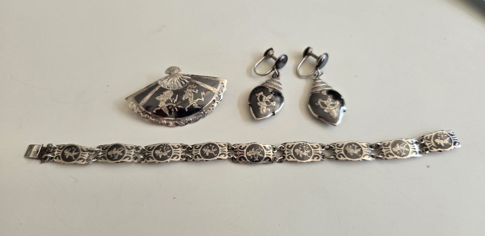 Vintage Siam Sterling Silver Niello Fan Brooch Earrings Bracelet Jewelry Set