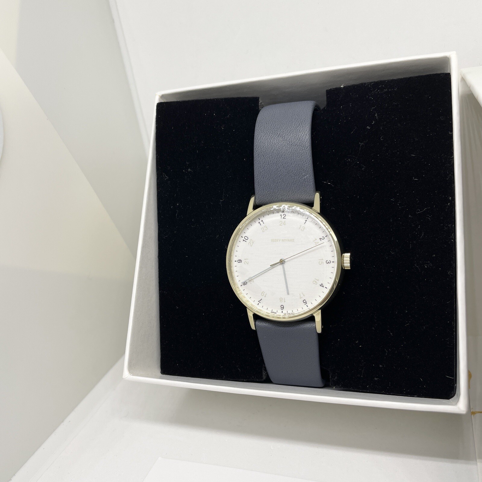 ISSEY MIYAKE F NYAJ706 Analog Quartz Watch Designed by Ichiro Iwasaki SEIKO JP