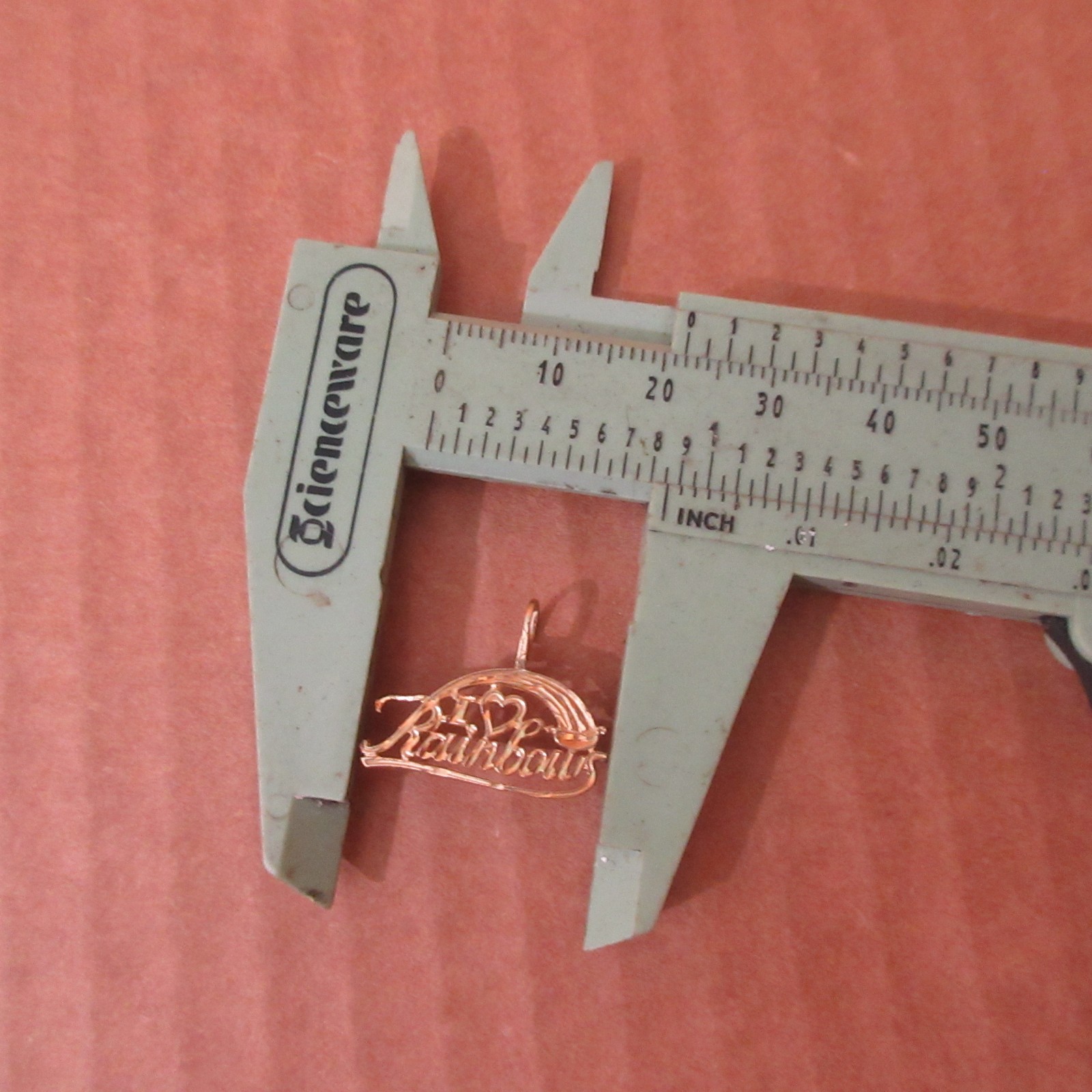 Vtg Gold 14k Expressive Words Pendant Charm Love “I Heart Rainbows” 0.5g