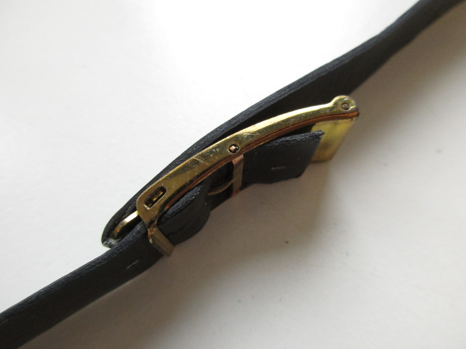 Black 16 MM vintage 1940’s folded leather “hidden clasp” watch band strap