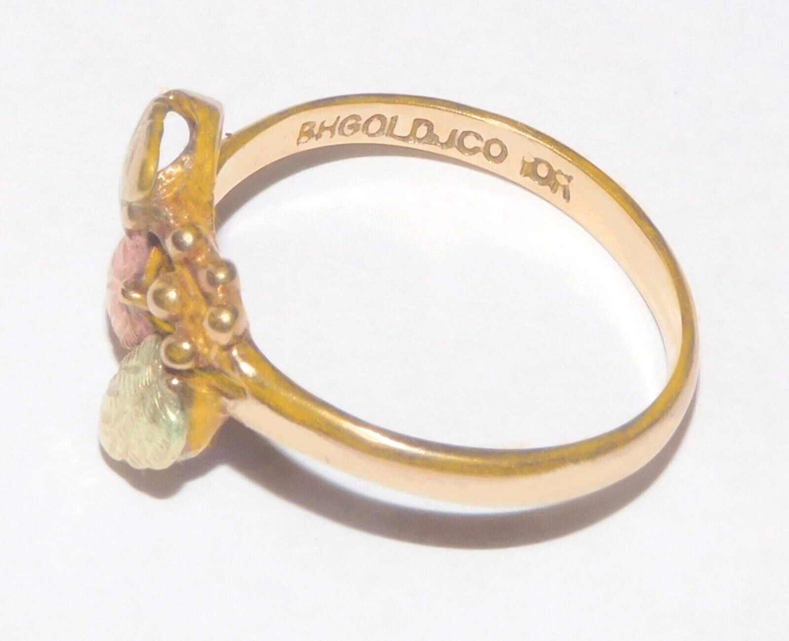 Black Hills Gold 10k Landstrom’s Three Leaves Grapes Ring Size 7 1/2