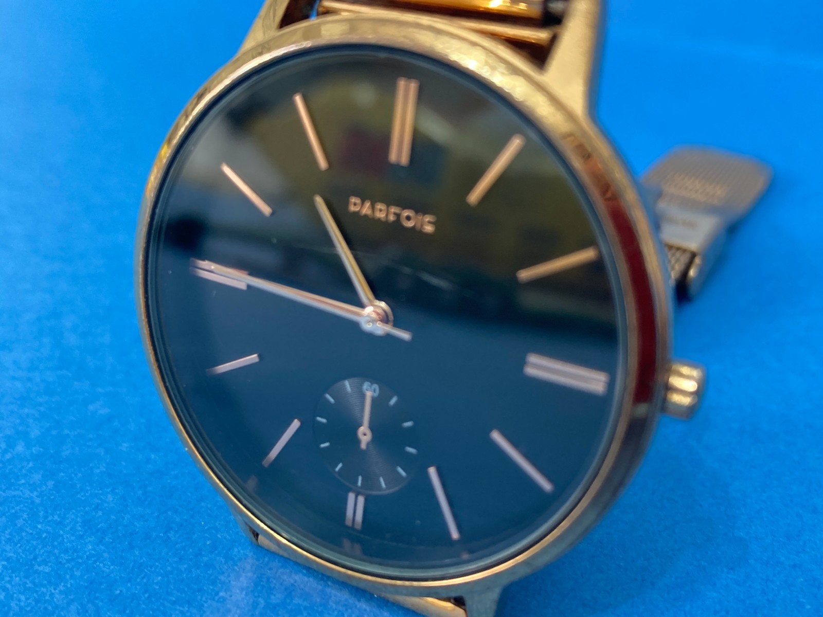 sometimes black dial quartz watch mm.38 working.