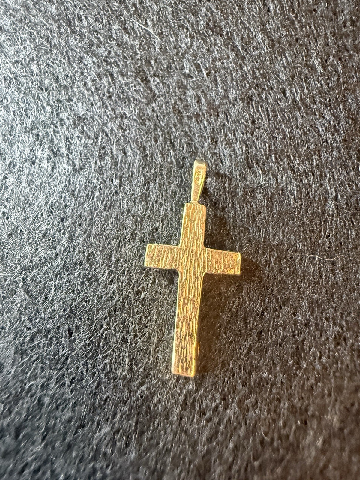 NUGGET CROSS 14K YELLOW GOLD 1 INCH