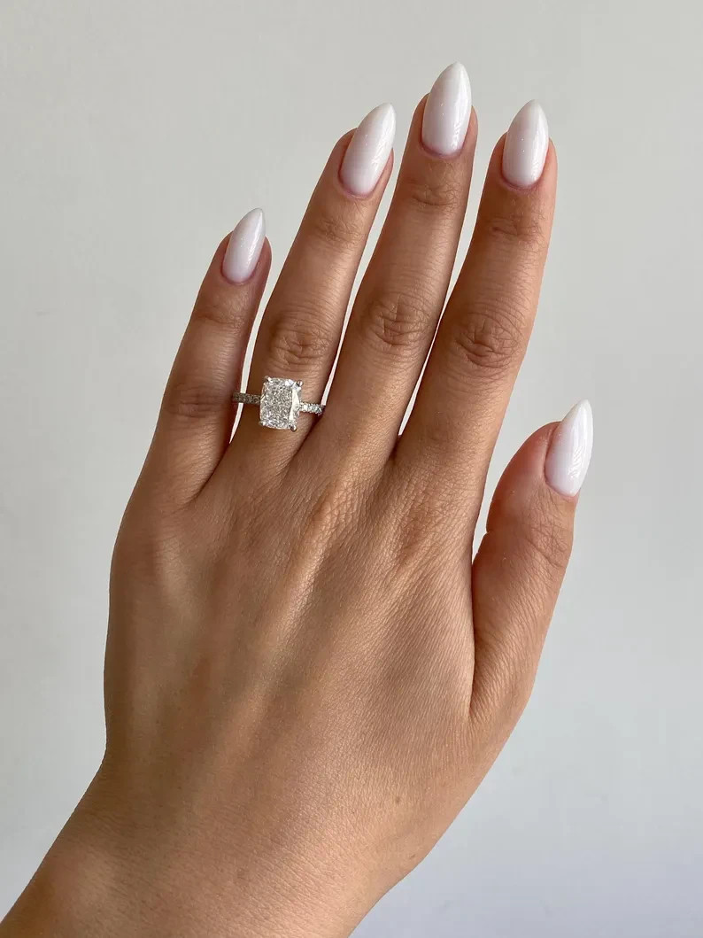 4.20 CT Cushion-Cut VS1 Lab Grown Diamond Solitaire Engagement Ring Platinum 950
