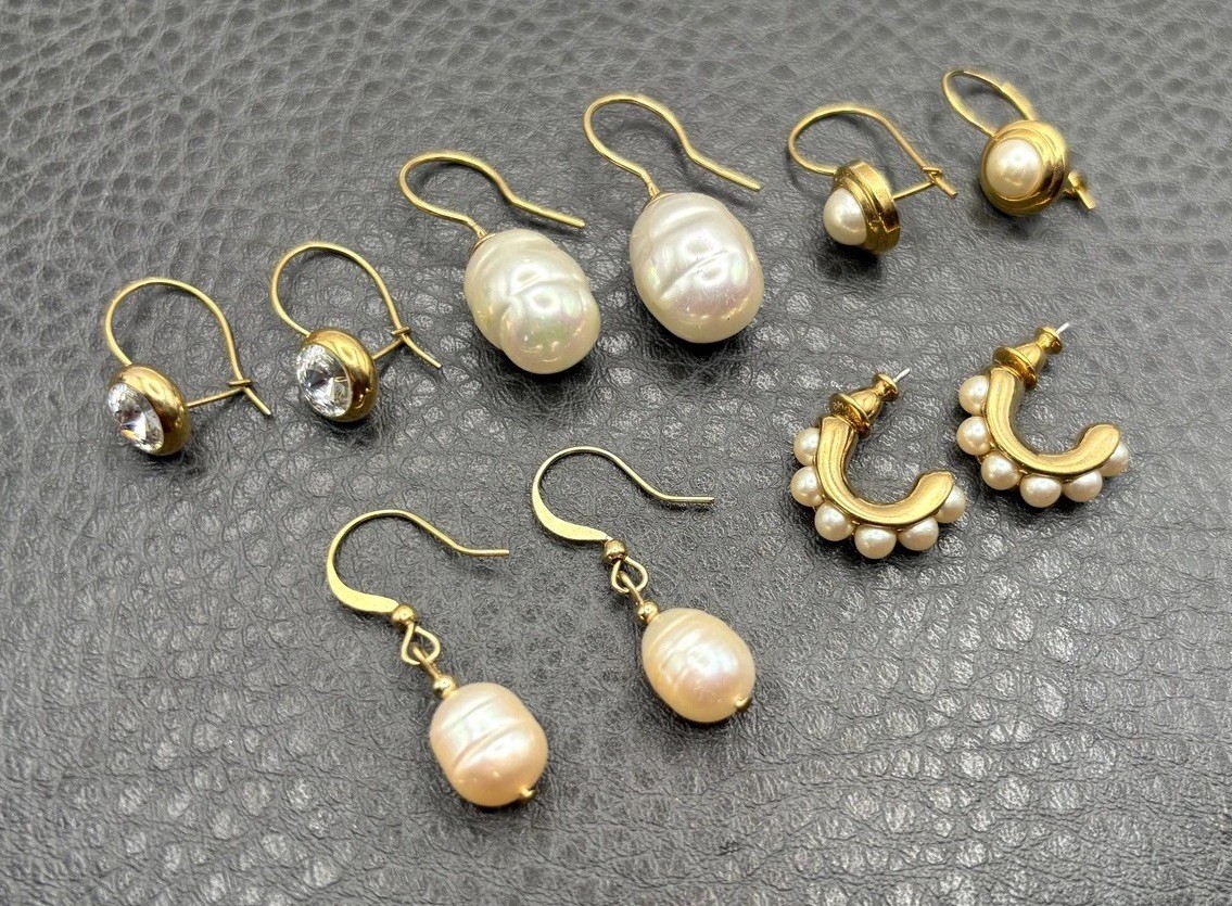 Lot Of 5 Pairs Gold Tone Pearl & Crystal Drop Dangle Hoop Earrings Set