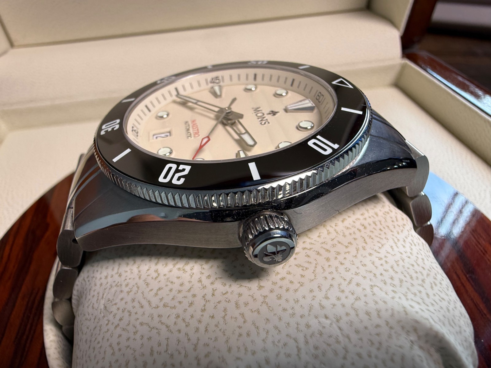 Mons Automatic Watch SWISS MADE Sellita SW SW200