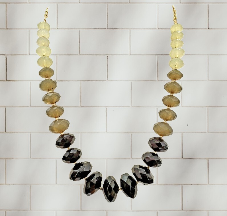 Multi Color Black, Grey, and Off White Large Bead Necklace Fashion Neck – NEW