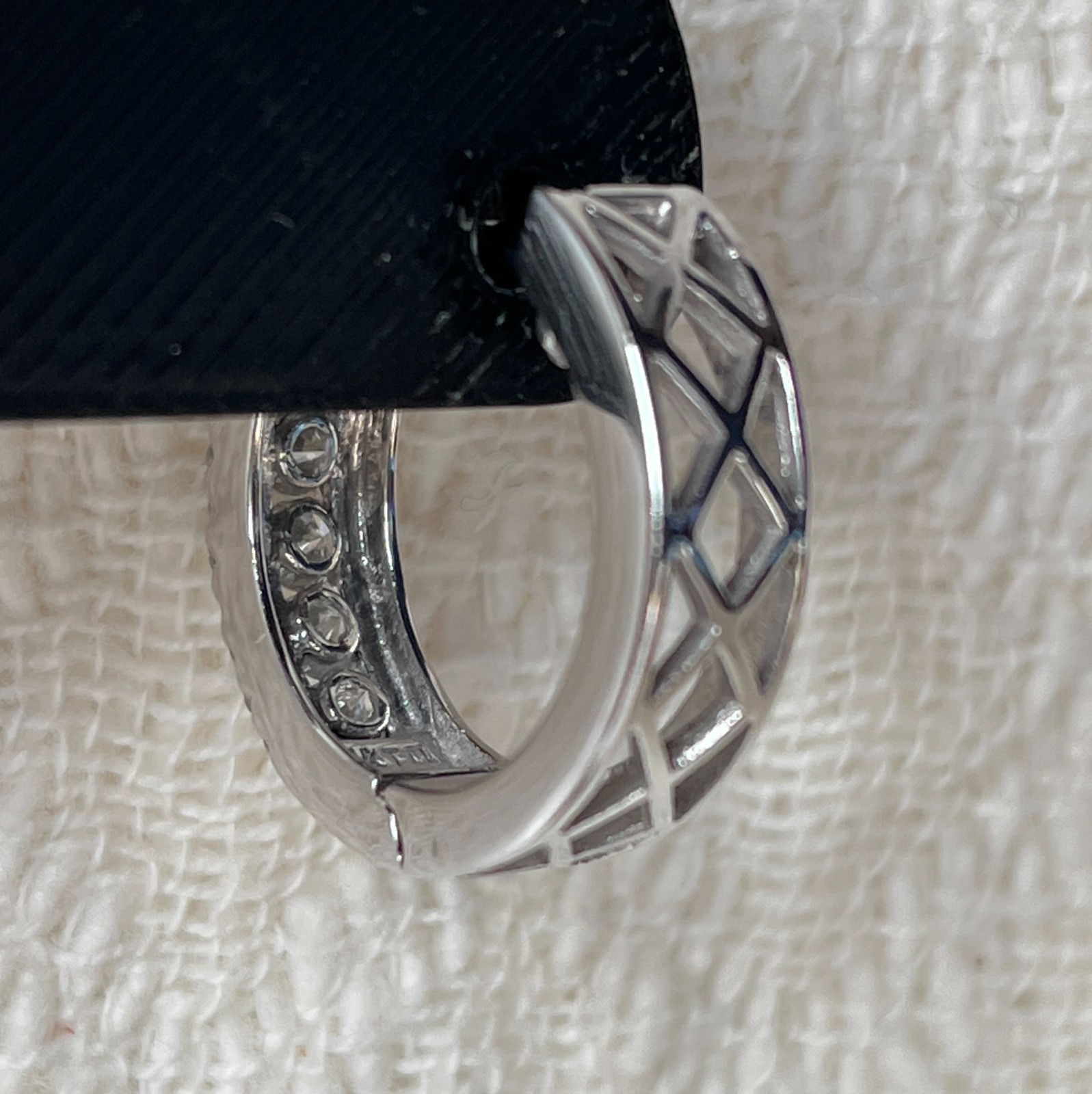 1.0 CTTW Natural Diamonds, 10K White Gold Huggie Hoop Earrings, 4.2 grams – NEW!