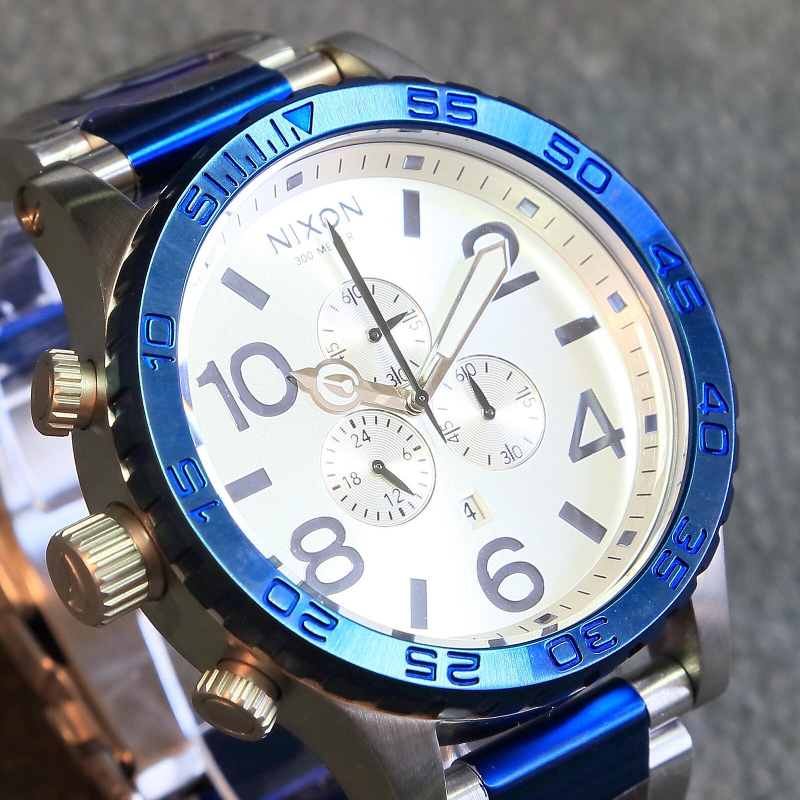 US NEW Authentic NIXON Watch Mens 51-30 CHRONO Blue Sliver A083 NICE GIFT!