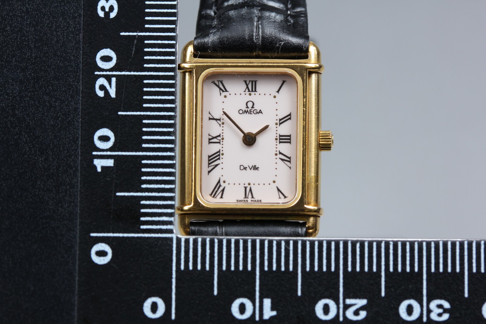 1984 *N MINT* OMEGA De Ville Cal.1455 591.0336 Gold Roman Women’s Vintage Watch