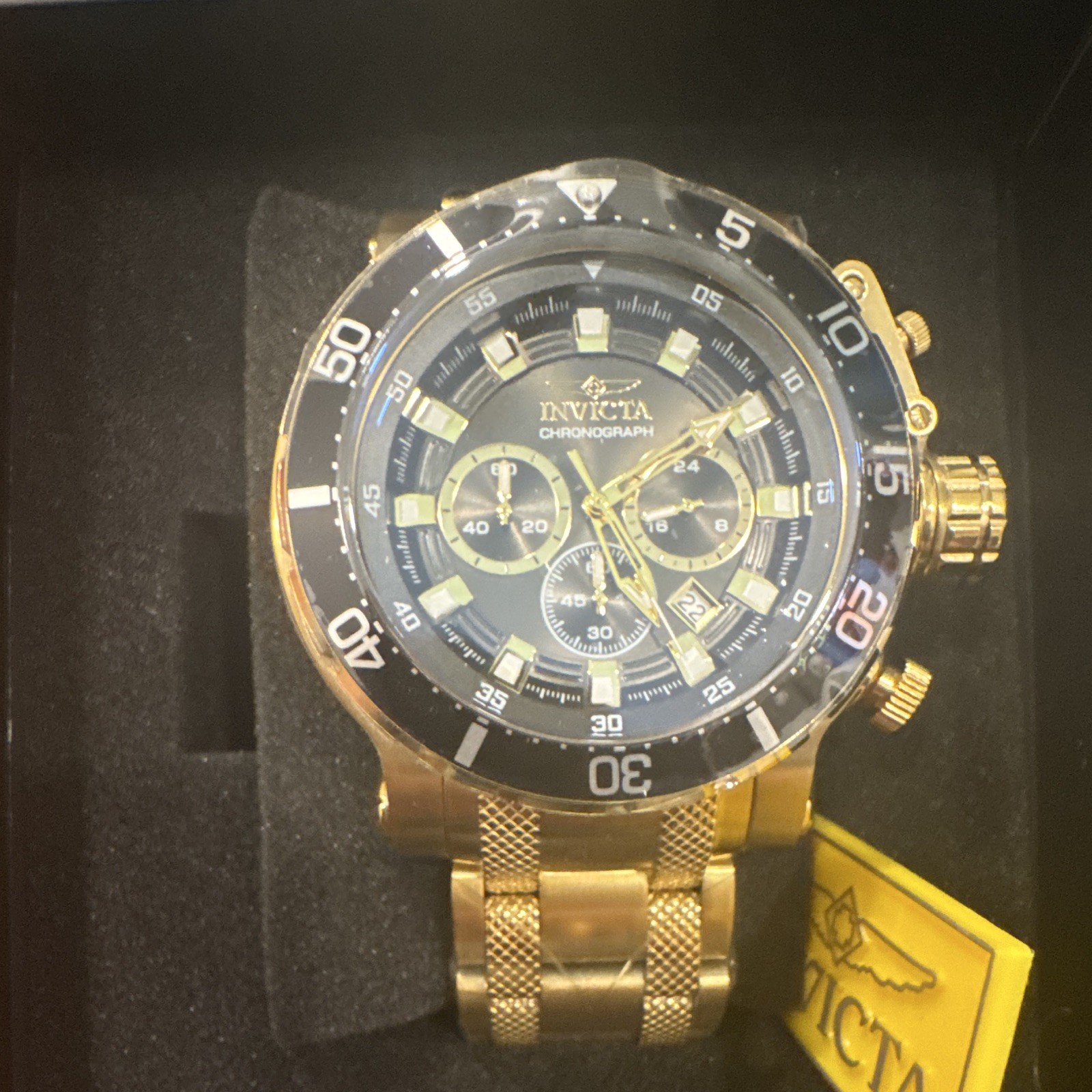 Invicta coalition force nighthawk Men’s Quartz Chronograph Gold/Black Dial 50mm