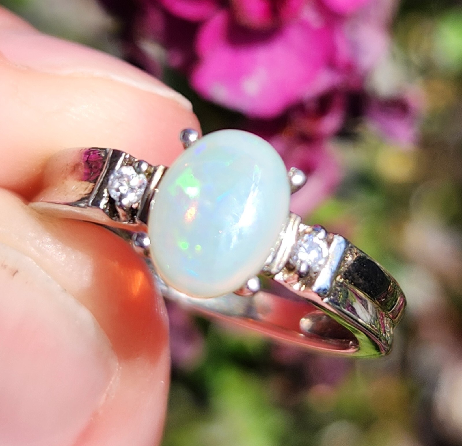 Opal Ring Silver .925 band prong setting approx size 8 / 56-58mm