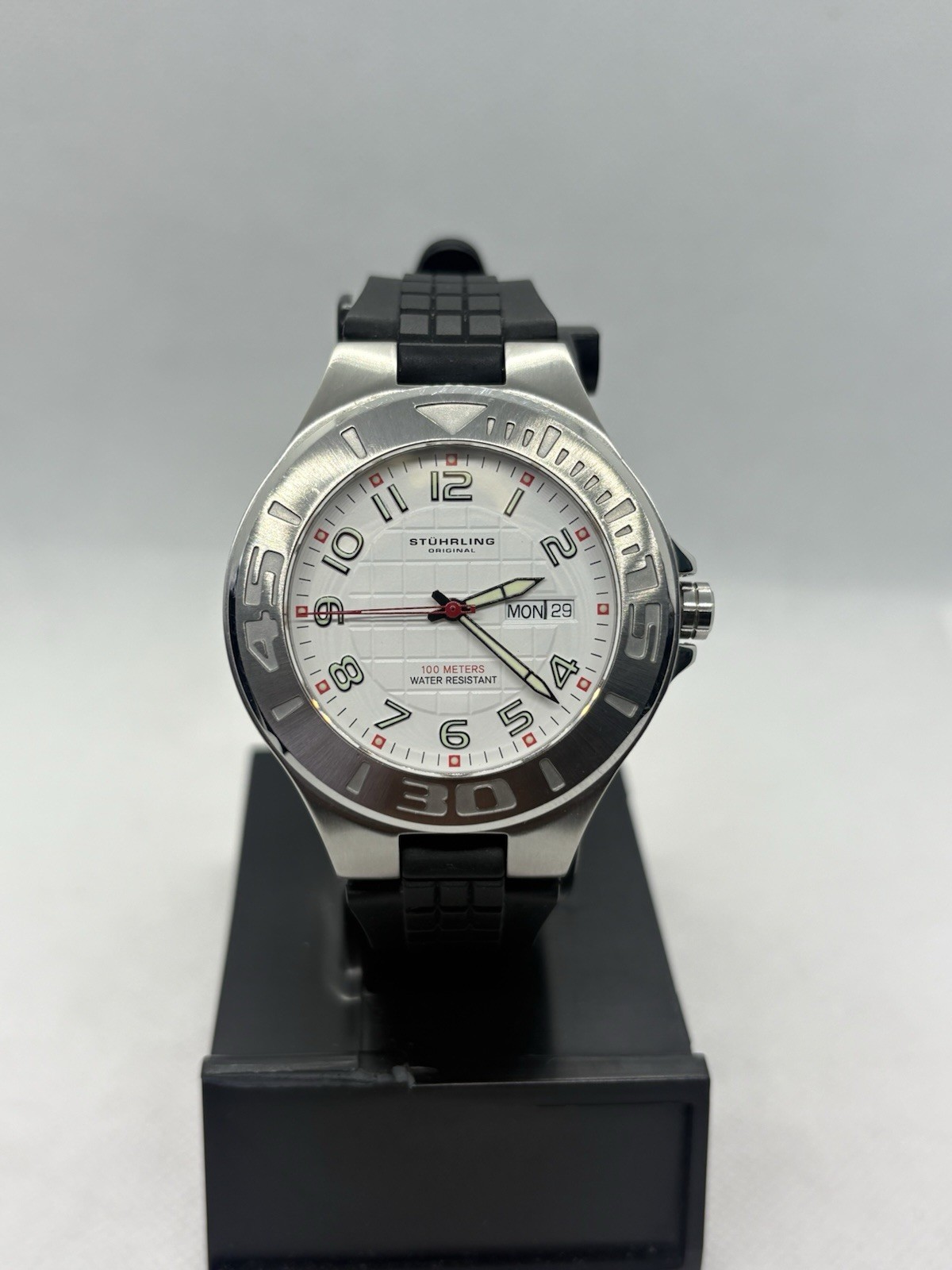Stuhrling Original Lexus Automatic 22 Jewels Men’s Watch 100M Sapphire Crystal