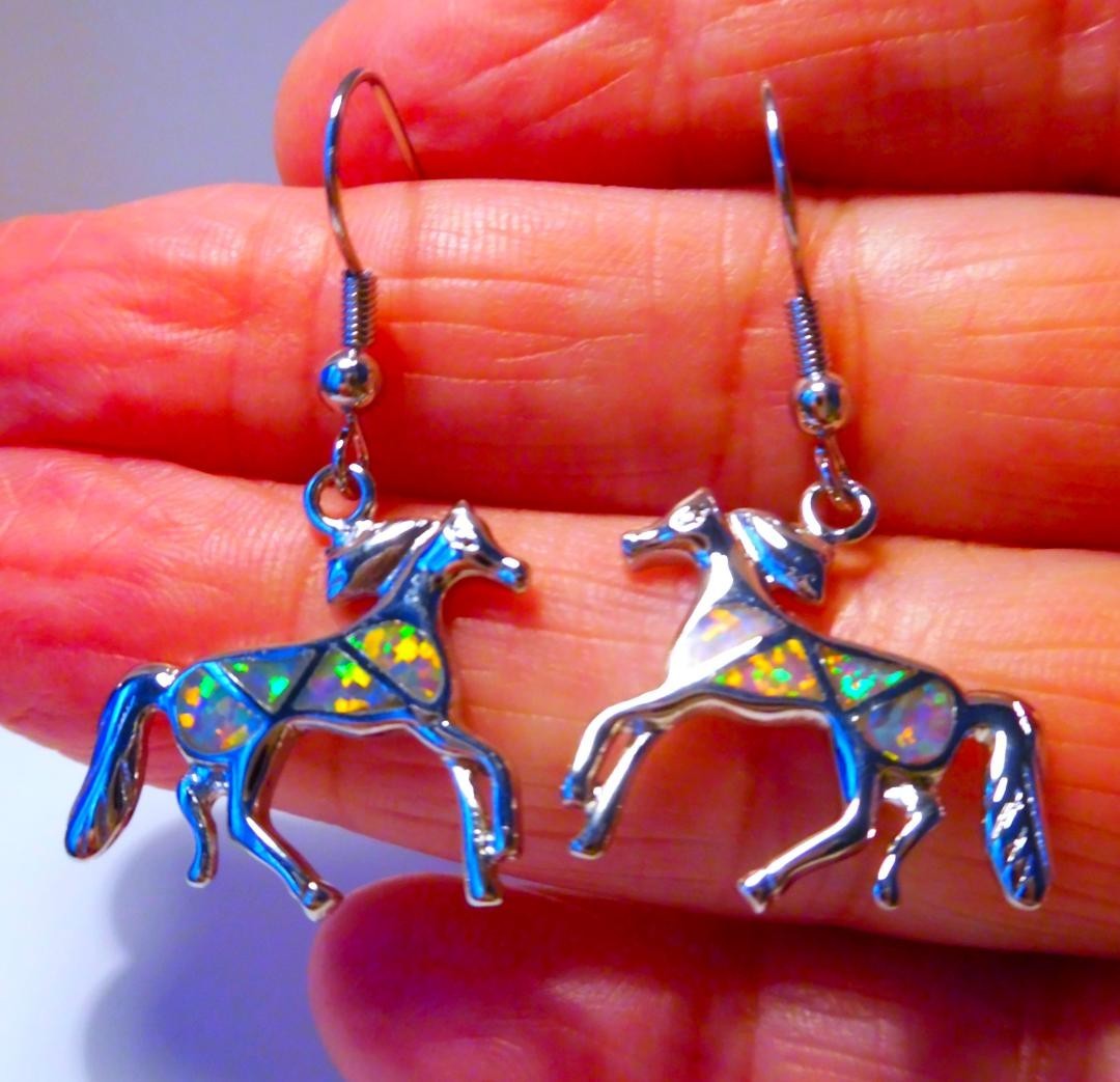 GORGEOUS LAVANDER FIRE OPAL HORSE HOOK EARRINGS