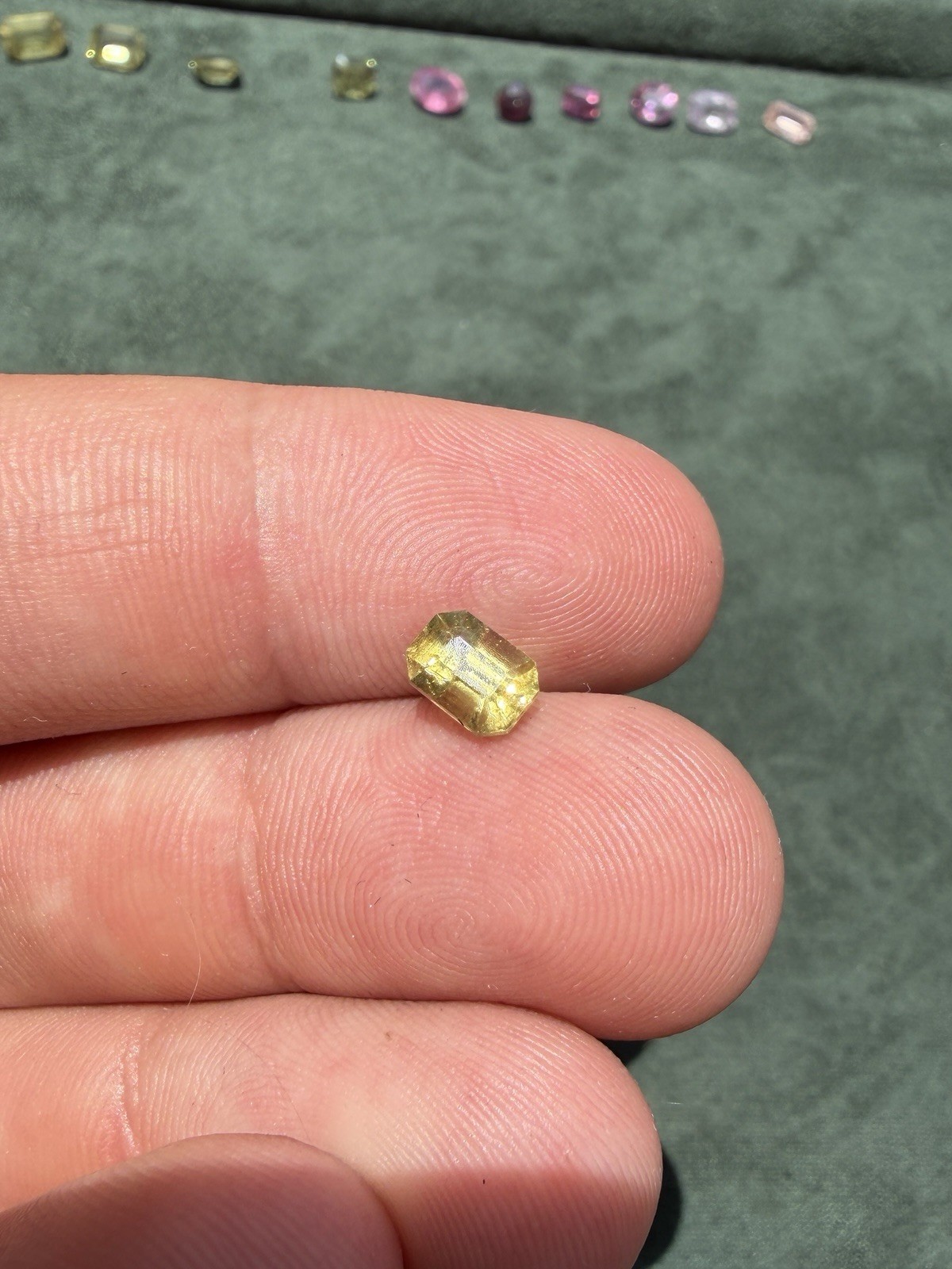 1.38 ct Vivid Yellow Octagon Sapphire | 6.6 × 4.7 × 4.3 mm