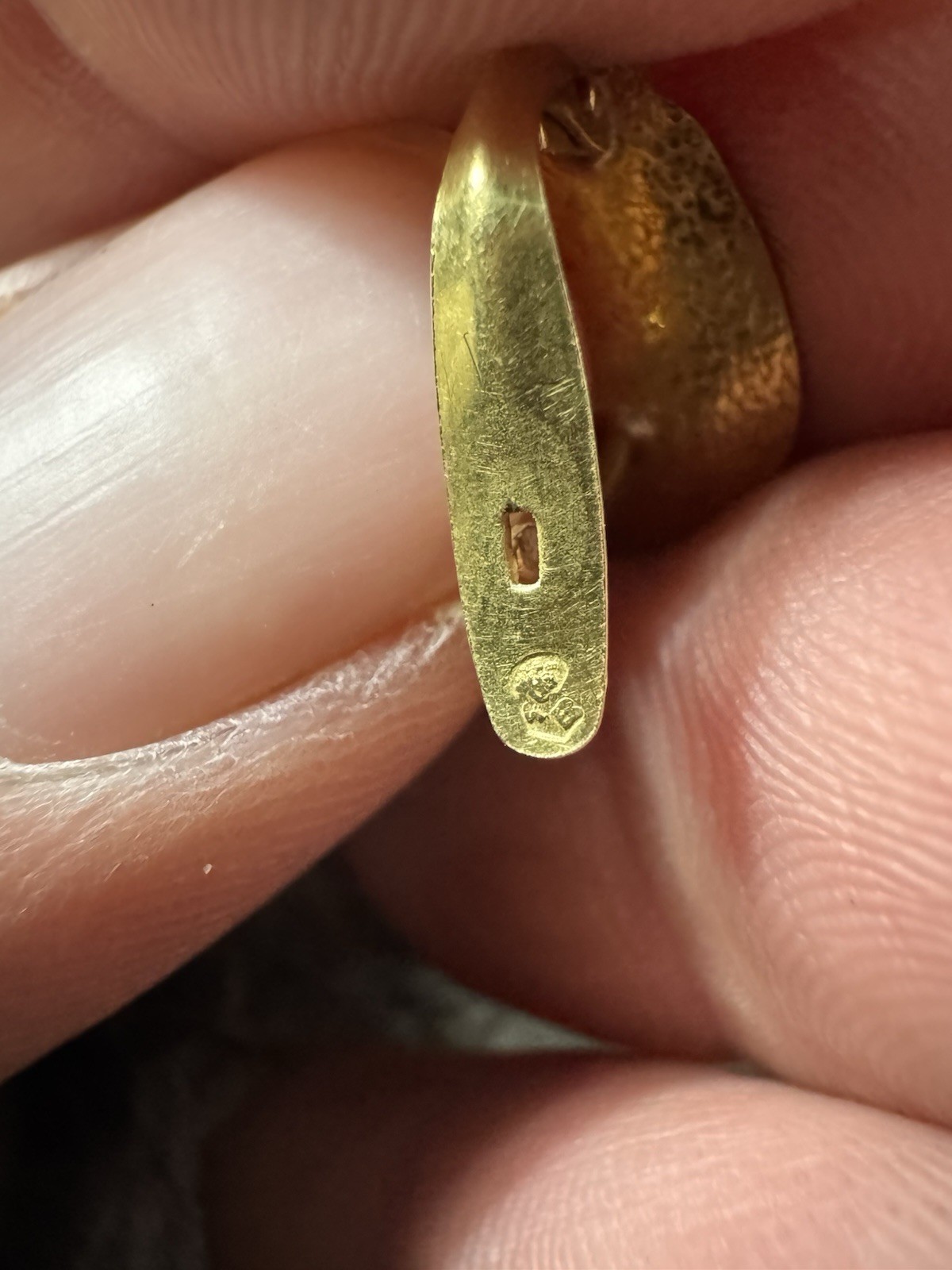 Vintage Unique 18K Yellow Gold 2 Gram Pierced Hoop Earrings