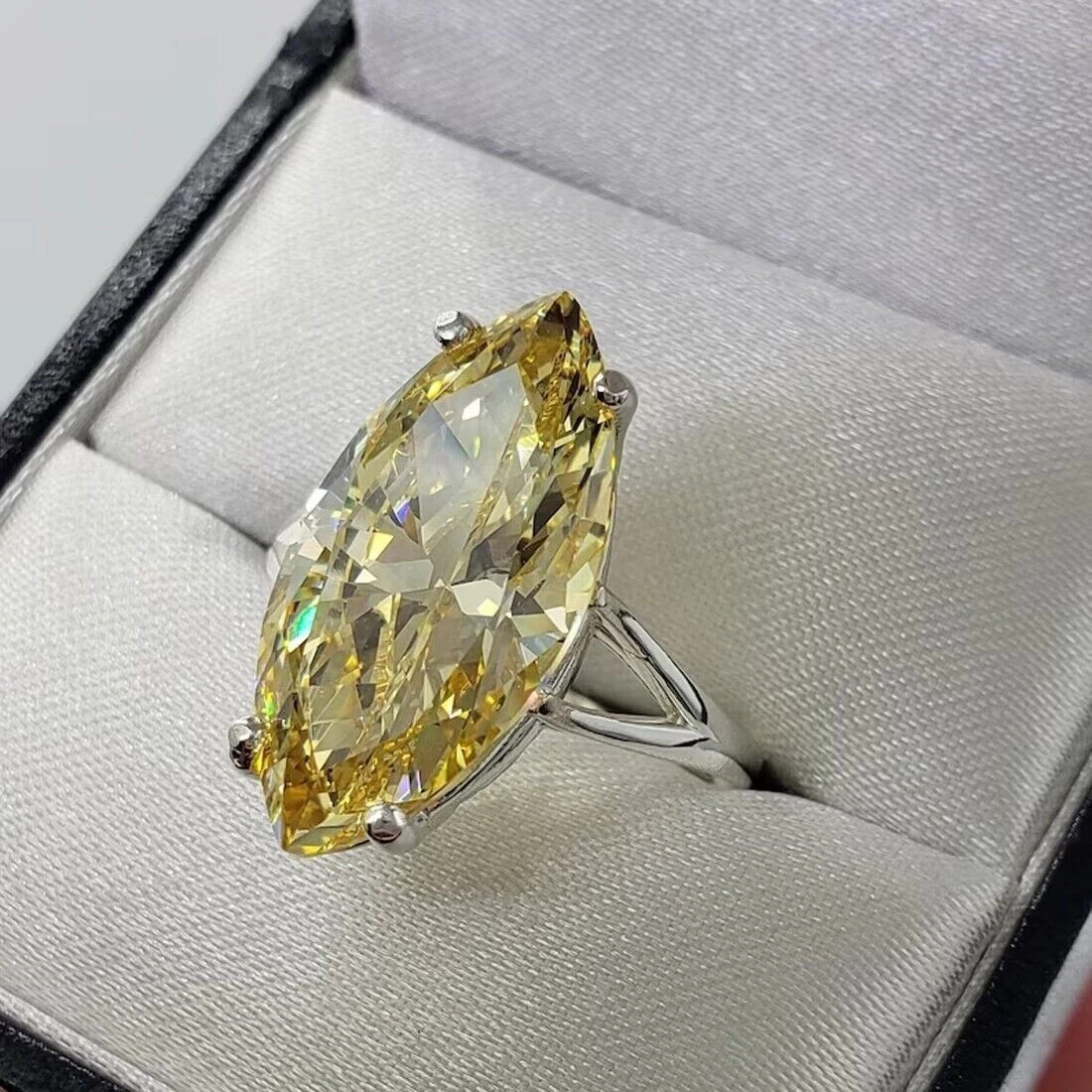 20.00 Ct Treated Elegant Champagne Diamond Ring ! Tariffs FREE & Matching Studs.