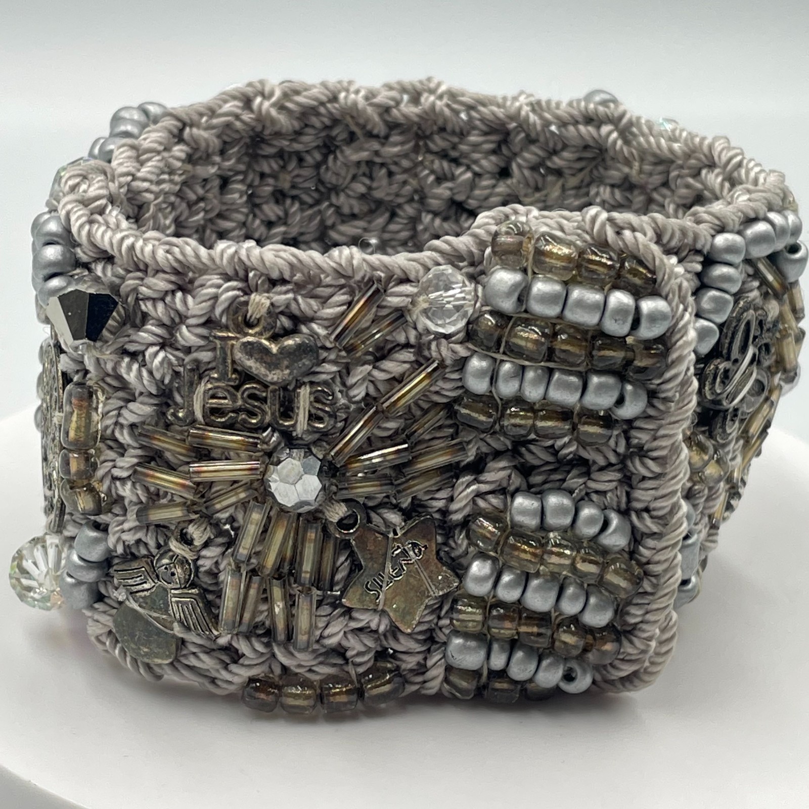 VTG Y2k Crochet Cuff Bracelet Grey Beaded Eclectic Charm Statement Wristband