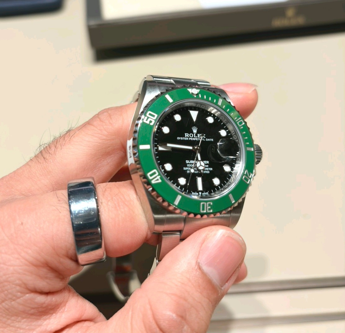 Rolex Submariner Date Starbucks 2026 – 126610LV | Unworn Full Set – 41 MM