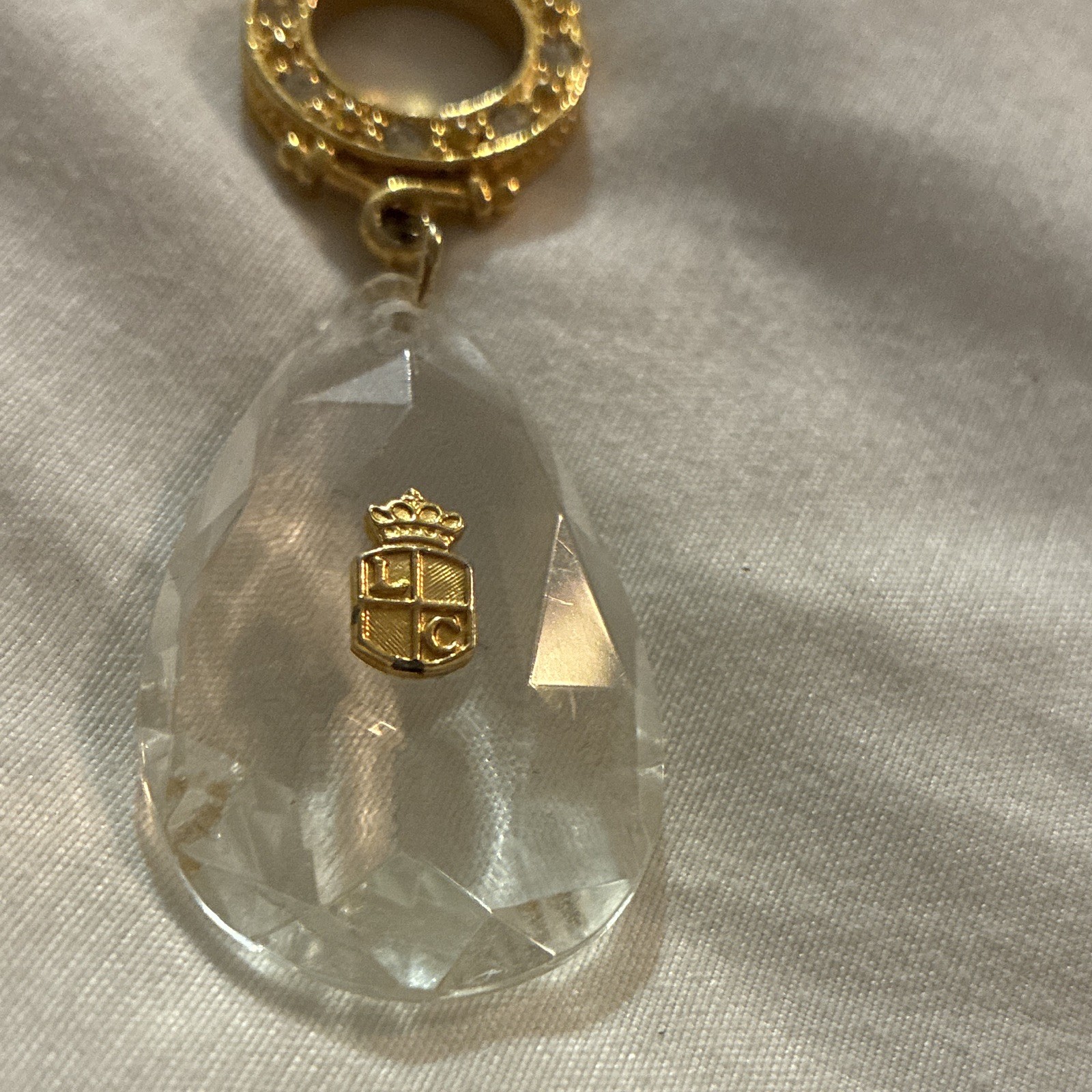 VTG Gold Tone Cable Chain Necklace Clear Teardrop Crystal Pendant LIZ CLAIBORNE