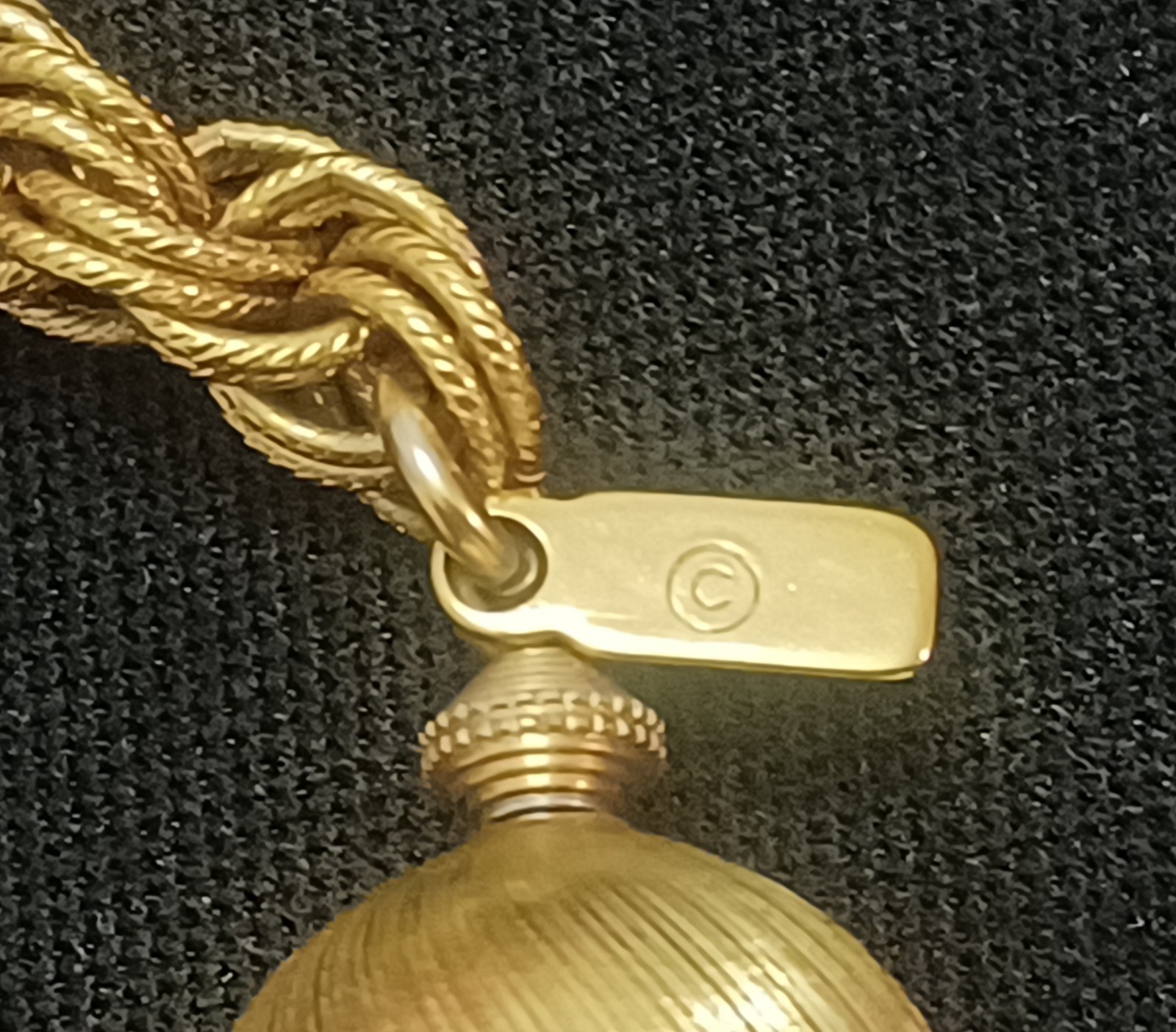 VTG 1961 Monet Bolero Gold Tone Lariat Necklace The Master Jewelers Book Piece