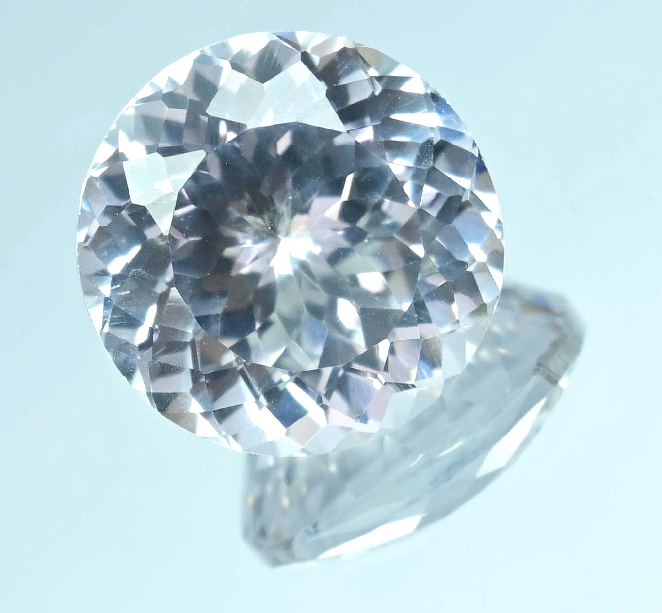 Flawless Natural White Colorless Montana Sapphire 22.15 Ct Certified Gemstone