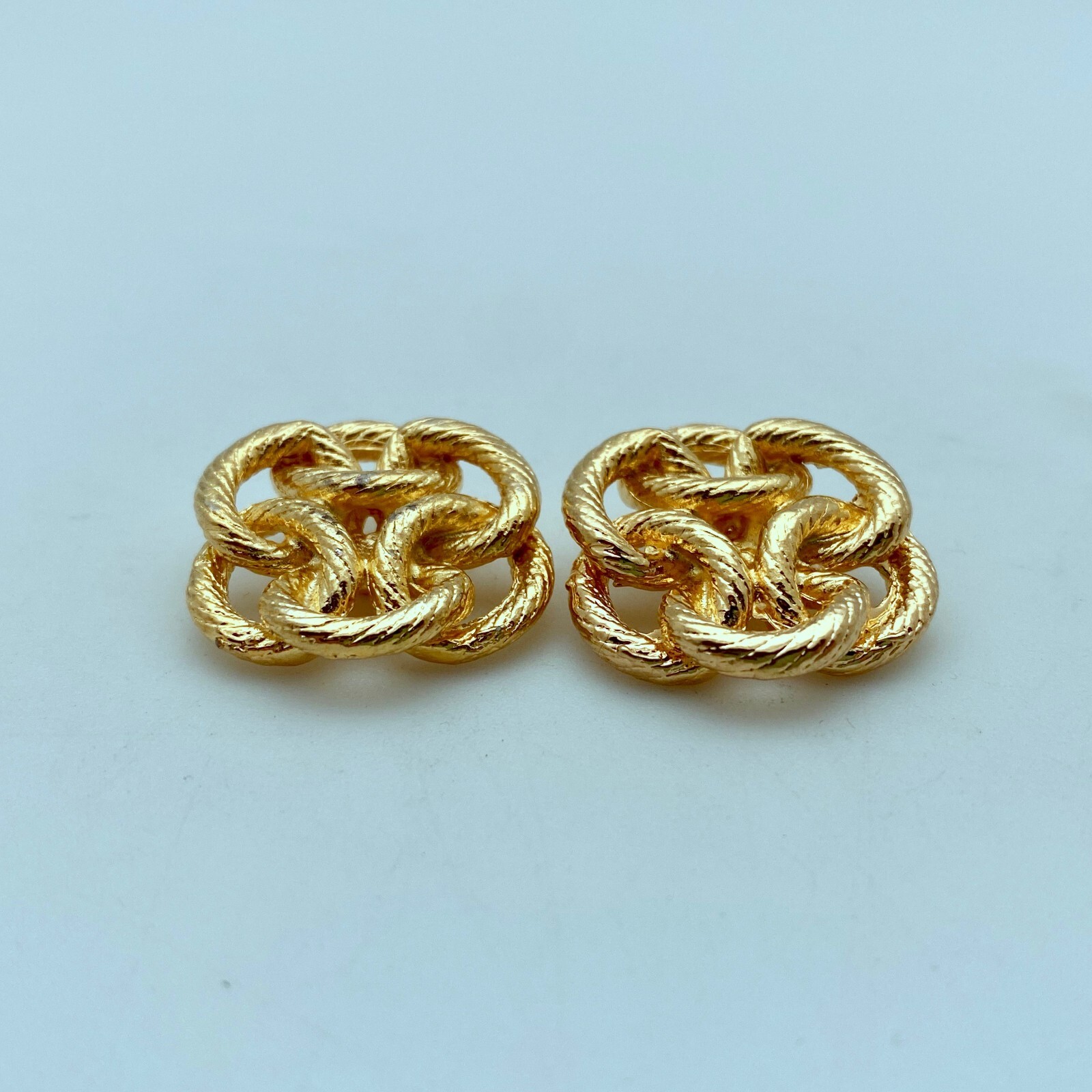Pair Of Vintage Brass Plated Twisted Knot Pendants (MP11)