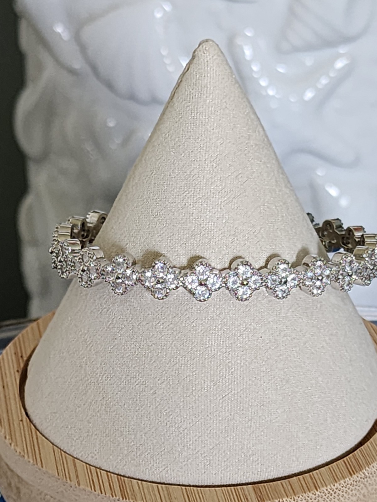 Silver Tone Clear Crystal Rhinestone Open Back Bangle Bracelet NWOT